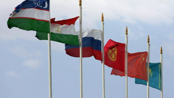 Дипломати Русия: СААД ва СҲШ муштаракоти зиёд доранд