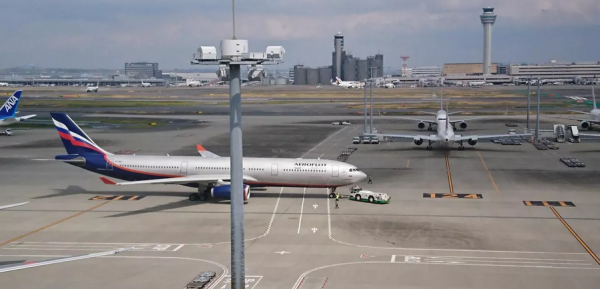 В токийском аэропорту, предположительно, столкнулись два самолета